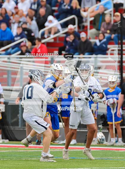 Thumbnail 2 in Comsewogue vs. Smithtown West (Section XI Div II Class B Championship) photogallery.