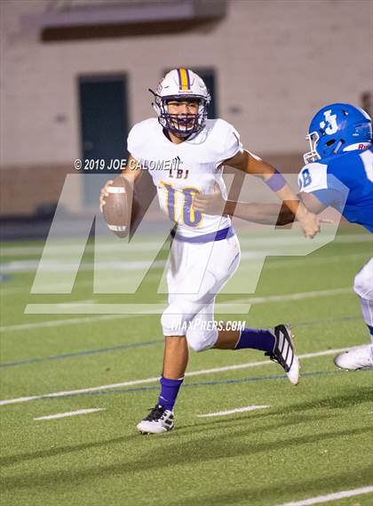 Thumbnail 3 in Laredo LBJ @ Jay [John] photogallery.