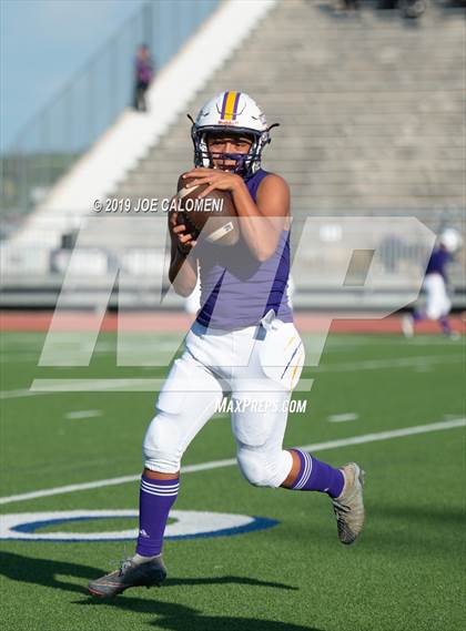 Thumbnail 3 in Laredo LBJ @ Jay [John] photogallery.