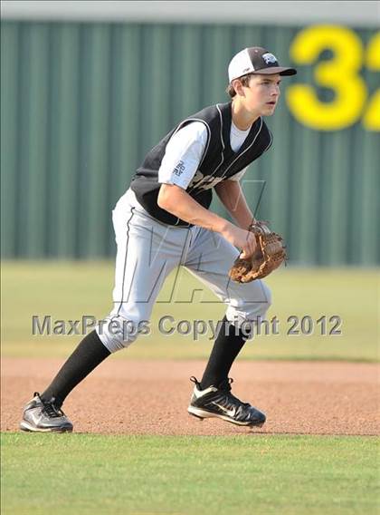 Thumbnail 3 in Archer City vs. Trenton (UIL 1A Region 2 semifinals) photogallery.