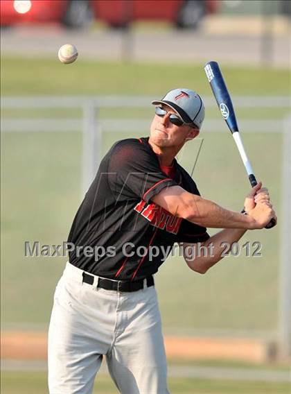 Thumbnail 3 in Archer City vs. Trenton (UIL 1A Region 2 semifinals) photogallery.