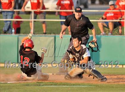 Thumbnail 1 in Archer City vs. Trenton (UIL 1A Region 2 semifinals) photogallery.
