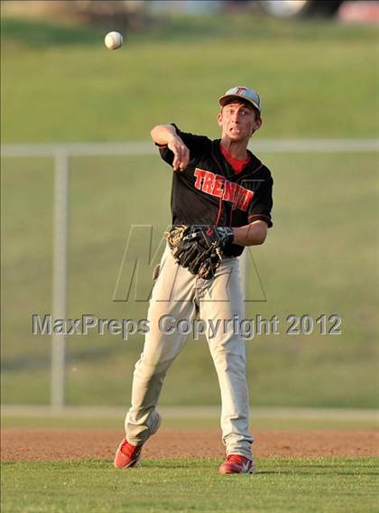Thumbnail 3 in Archer City vs. Trenton (UIL 1A Region 2 semifinals) photogallery.