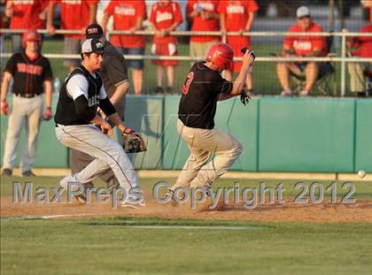 Thumbnail 1 in Archer City vs. Trenton (UIL 1A Region 2 semifinals) photogallery.