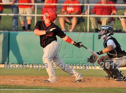 Thumbnail 1 in Archer City vs. Trenton (UIL 1A Region 2 semifinals) photogallery.