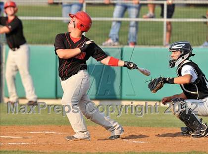 Thumbnail 1 in Archer City vs. Trenton (UIL 1A Region 2 semifinals) photogallery.