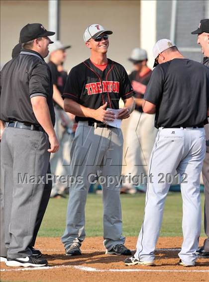 Thumbnail 1 in Archer City vs. Trenton (UIL 1A Region 2 semifinals) photogallery.