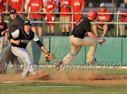 Thumbnail 2 in Archer City vs. Trenton (UIL 1A Region 2 semifinals) photogallery.