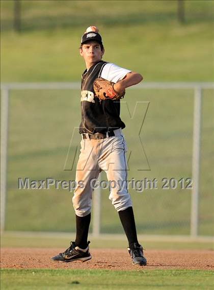 Thumbnail 1 in Archer City vs. Trenton (UIL 1A Region 2 semifinals) photogallery.