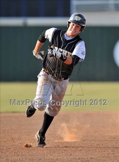 Thumbnail 2 in Archer City vs. Trenton (UIL 1A Region 2 semifinals) photogallery.