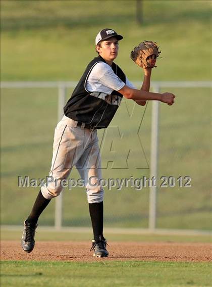 Thumbnail 3 in Archer City vs. Trenton (UIL 1A Region 2 semifinals) photogallery.
