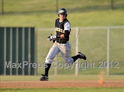 Thumbnail 2 in Archer City vs. Trenton (UIL 1A Region 2 semifinals) photogallery.