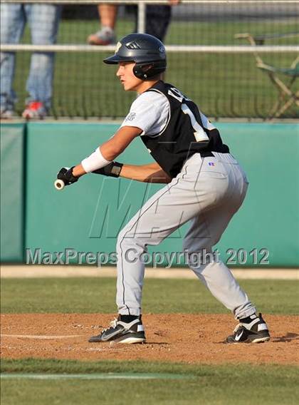Thumbnail 1 in Archer City vs. Trenton (UIL 1A Region 2 semifinals) photogallery.