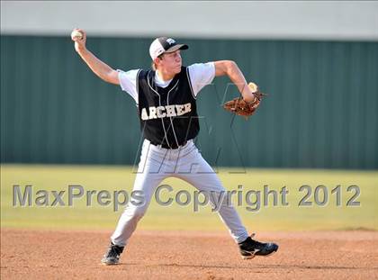 Thumbnail 1 in Archer City vs. Trenton (UIL 1A Region 2 semifinals) photogallery.