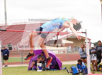 Thumbnail 1 in UIL 6A District 29/30 Area Meet photogallery.