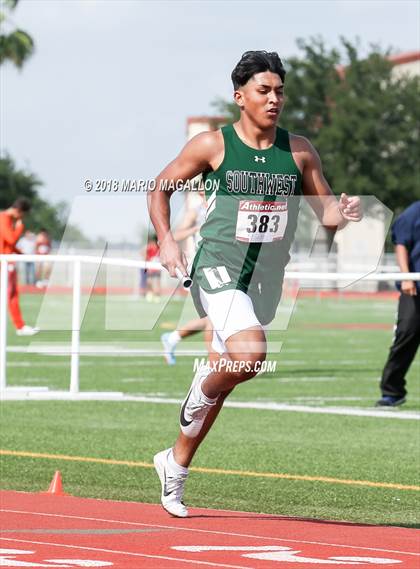 Thumbnail 1 in UIL 6A District 29/30 Area Meet photogallery.