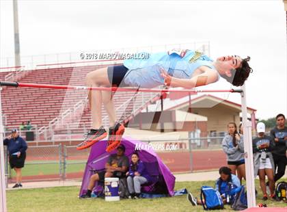 Thumbnail 2 in UIL 6A District 29/30 Area Meet photogallery.