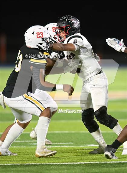 Thumbnail 2 in Artesia @ Cerritos photogallery.