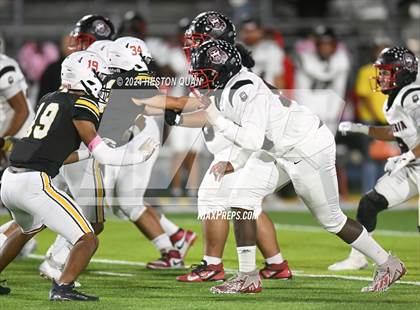 Thumbnail 3 in Artesia @ Cerritos photogallery.