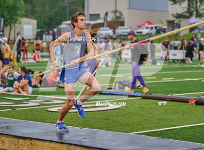 Thumbnail 1 in Cooper Dragon Invitational (Pole Vault) photogallery.