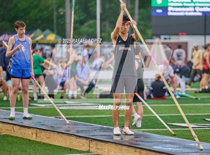Thumbnail 1 in Cooper Dragon Invitational (Pole Vault) photogallery.