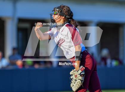 Thumbnail 3 in White Oak vs. Atlanta (UIL 3A Area Playoff) photogallery.