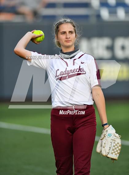 Thumbnail 2 in White Oak vs. Atlanta (UIL 3A Area Playoff) photogallery.
