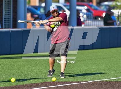 Thumbnail 3 in White Oak vs. Atlanta (UIL 3A Area Playoff) photogallery.