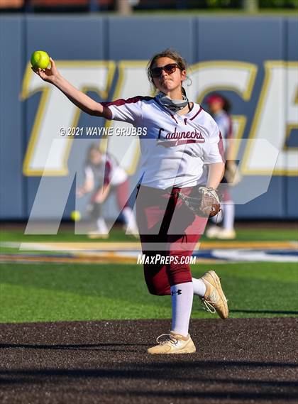 Thumbnail 3 in White Oak vs. Atlanta (UIL 3A Area Playoff) photogallery.