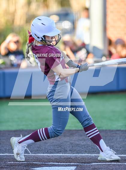 Thumbnail 3 in White Oak vs. Atlanta (UIL 3A Area Playoff) photogallery.