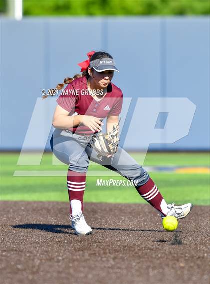 Thumbnail 3 in White Oak vs. Atlanta (UIL 3A Area Playoff) photogallery.