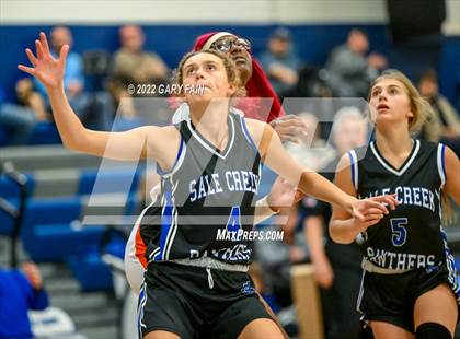 Thumbnail 2 in South Pittsburg vs Sale Creek (Battle At The Creek) photogallery.