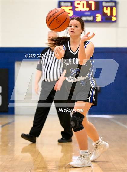 Thumbnail 3 in South Pittsburg vs Sale Creek (Battle At The Creek) photogallery.