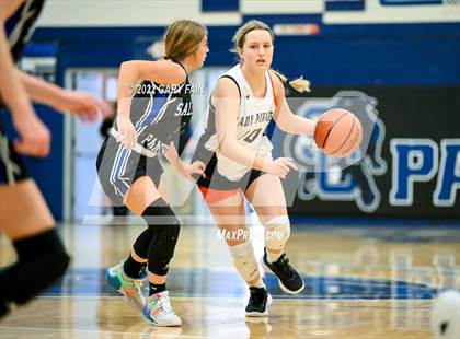 Thumbnail 3 in South Pittsburg vs Sale Creek (Battle At The Creek) photogallery.