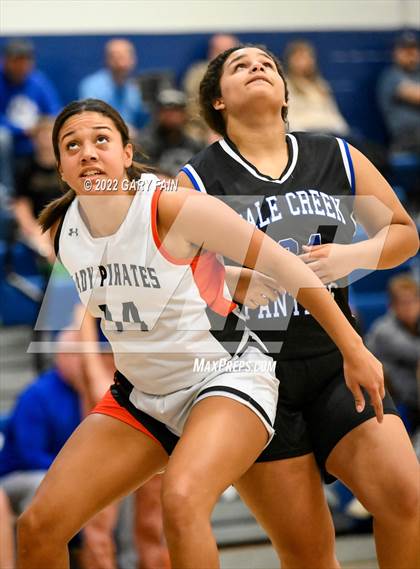 Thumbnail 2 in South Pittsburg vs Sale Creek (Battle At The Creek) photogallery.