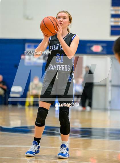 Thumbnail 3 in South Pittsburg vs Sale Creek (Battle At The Creek) photogallery.