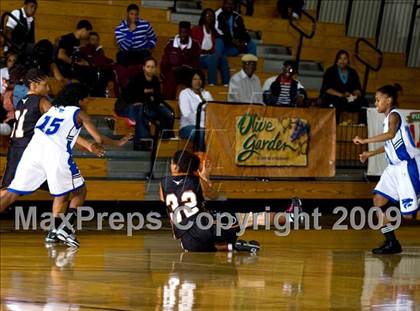 Thumbnail 3 in Dobie vs Cypress Creek (McDonalds Texas Invitational) photogallery.