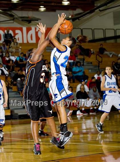 Thumbnail 3 in Dobie vs Cypress Creek (McDonalds Texas Invitational) photogallery.