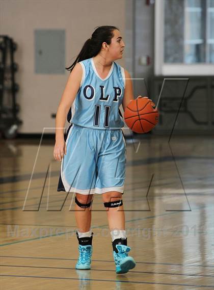 Thumbnail 3 in Dantzler Charter vs. Our Lady of Peace (So Cal Holiday Classic) photogallery.