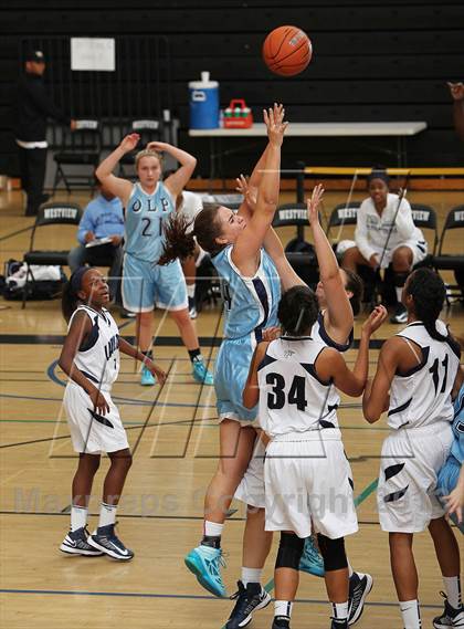 Thumbnail 3 in Dantzler Charter vs. Our Lady of Peace (So Cal Holiday Classic) photogallery.