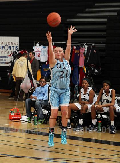 Thumbnail 2 in Dantzler Charter vs. Our Lady of Peace (So Cal Holiday Classic) photogallery.
