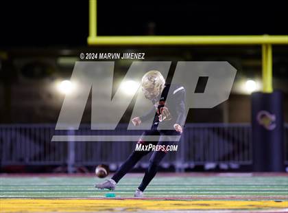 Thumbnail 1 in Simi Valley @ Oaks Christian photogallery.