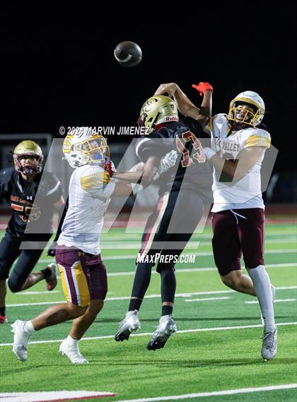 Thumbnail 2 in Simi Valley @ Oaks Christian photogallery.