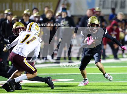 Thumbnail 1 in Simi Valley @ Oaks Christian photogallery.