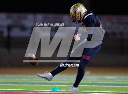 Thumbnail 1 in Simi Valley @ Oaks Christian photogallery.