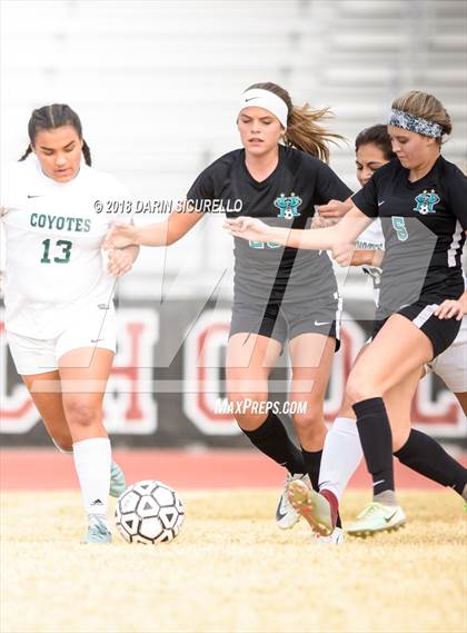Thumbnail 3 in Highland vs. Skyline (Cactus Cup Soccer Tournament) photogallery.