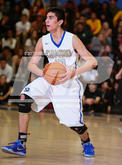 Thumbnail 3 in Taft vs El Camino Real photogallery.