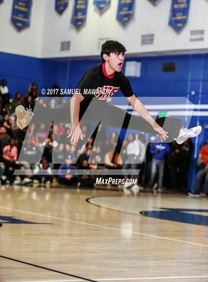 Thumbnail 1 in Taft vs El Camino Real photogallery.
