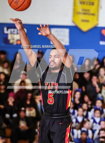 Thumbnail 2 in Taft vs El Camino Real photogallery.