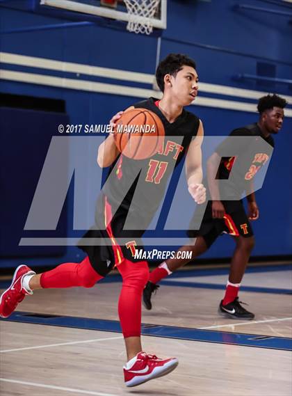 Thumbnail 3 in Taft vs El Camino Real photogallery.